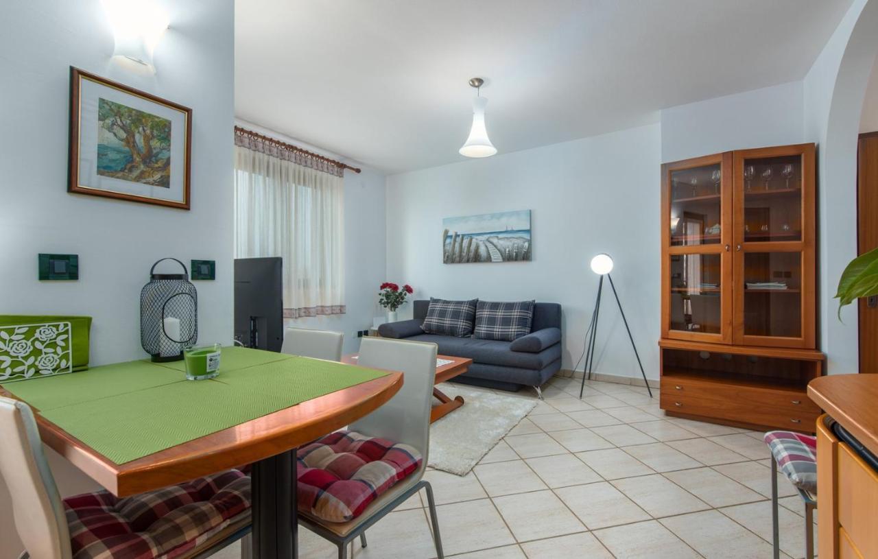 Apartment Roberto Punta Poreč Buitenkant foto